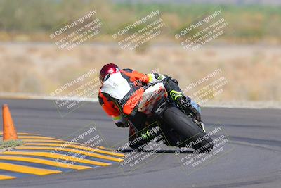 media/Oct-09-2022-SoCal Trackdays (Sun) [[95640aeeb6]]/Turn 14 Backside (1125am)/